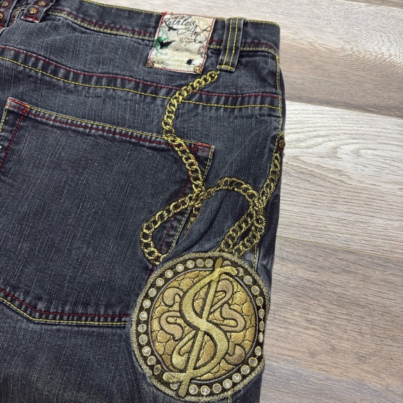 Ruthless Art chain jorts - Picture 6 of 9